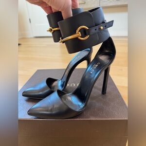 Gucci D’ Orsay Black Leather Ankle-Strap Stiletto Heels with Gold Hardware 35.5